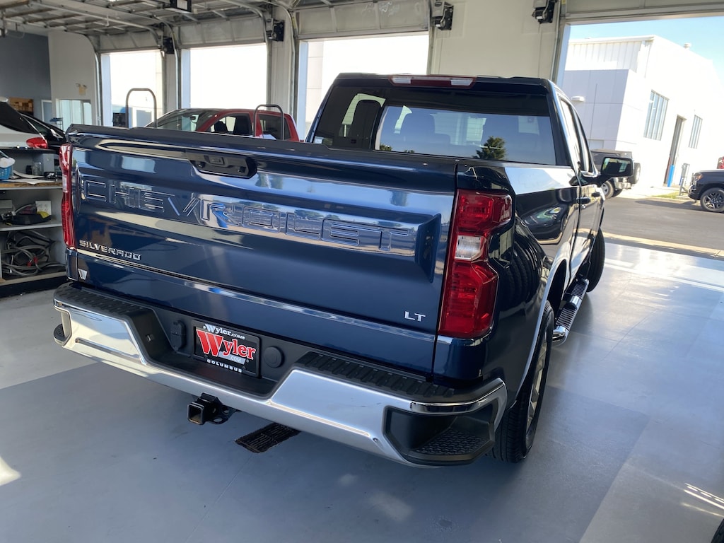 Used 2023 Chevrolet Silverado 1500 4WD Crew Cab 147 LT w/1LT Truck Crew Cab