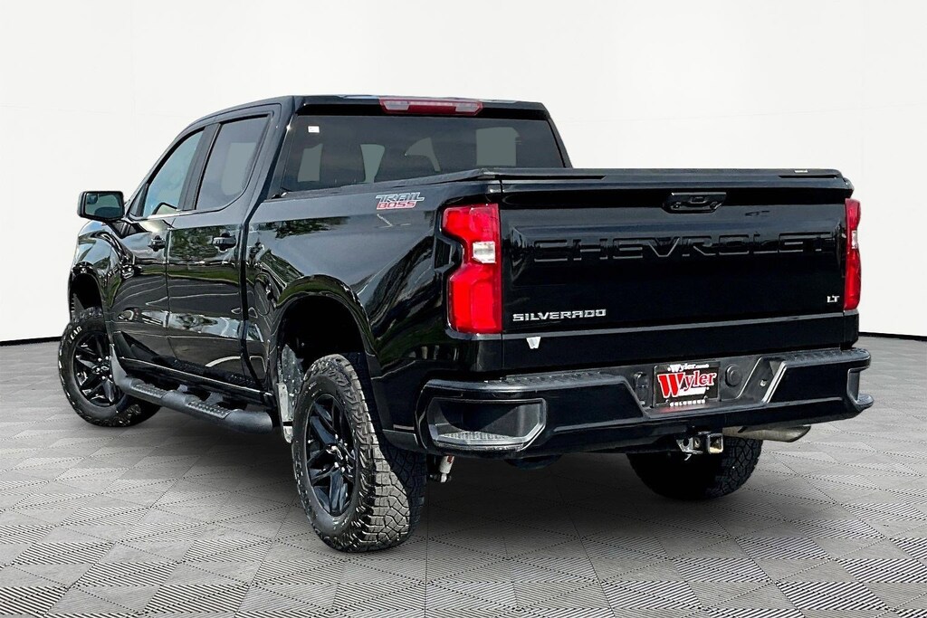 Used 2023 Chevrolet Silverado 1500 4WD Crew Cab 147 LT Trail Boss Truck Crew Cab