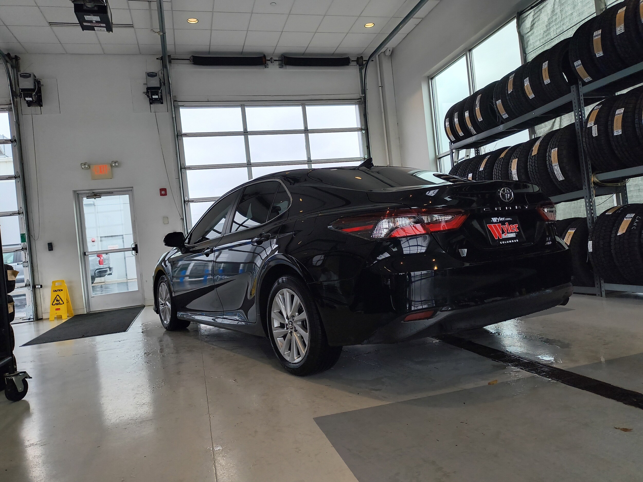 2023 Toyota Camry LE photo 2