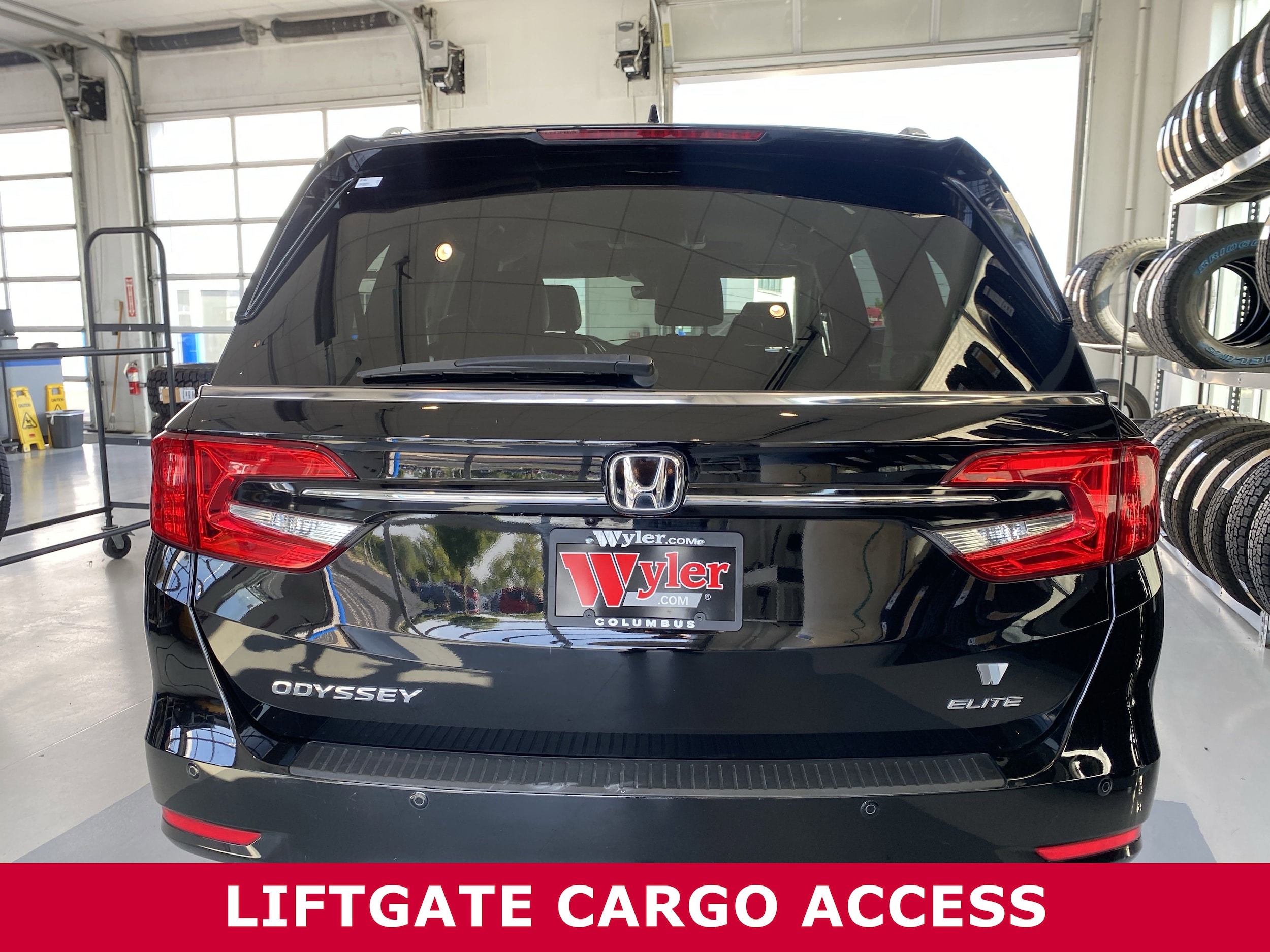 2023 Honda Odyssey Elite photo 4
