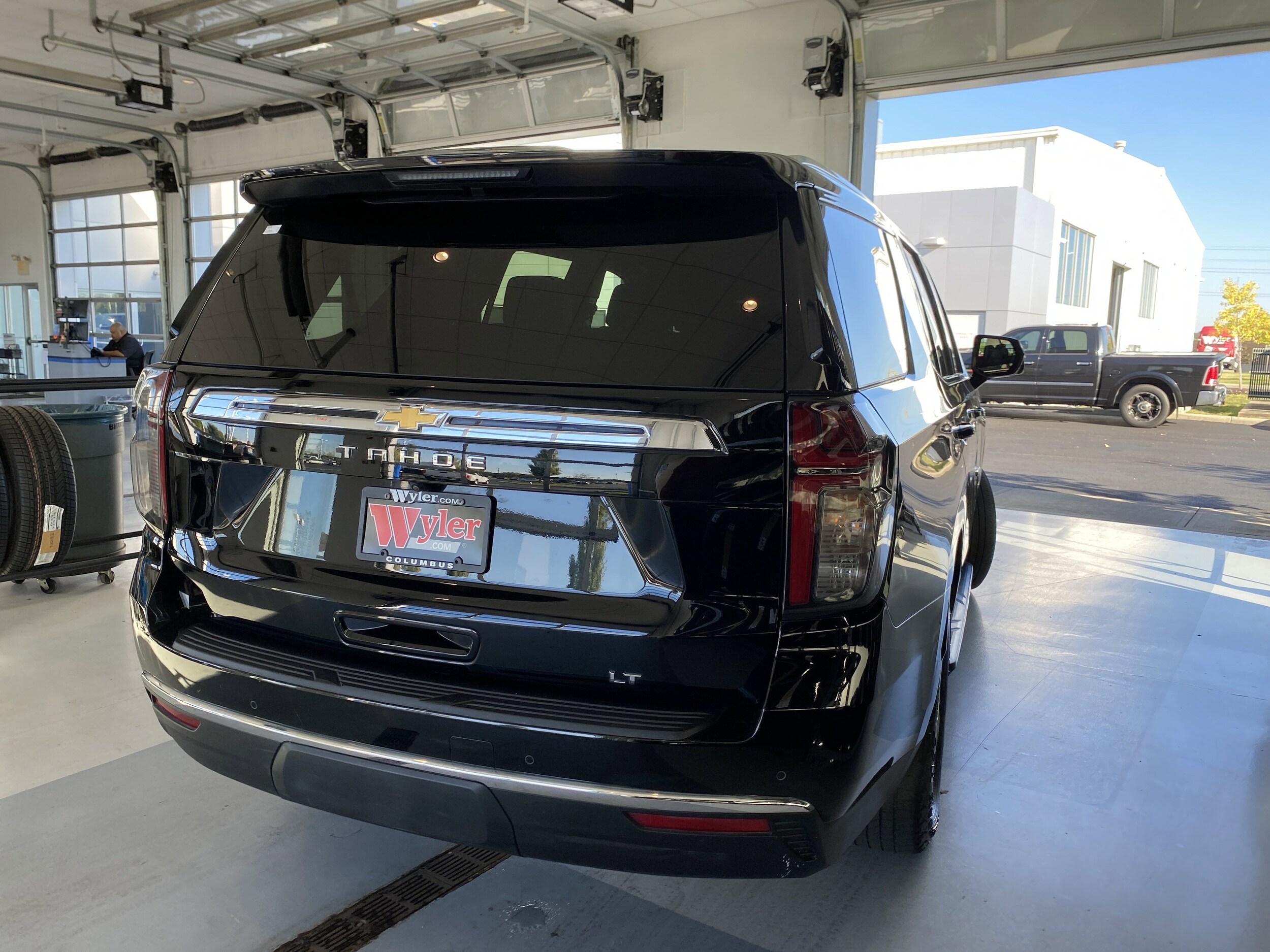 2023 Chevrolet Tahoe LT photo 2