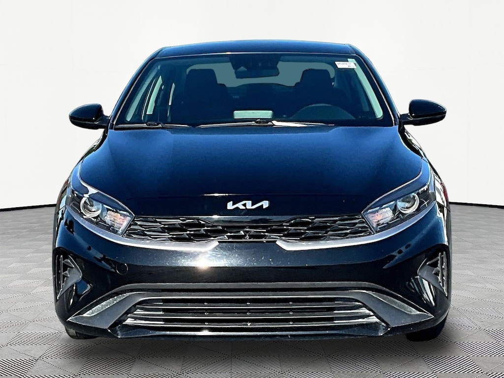 Used 2023 Kia Forte LXS IVT Sedan