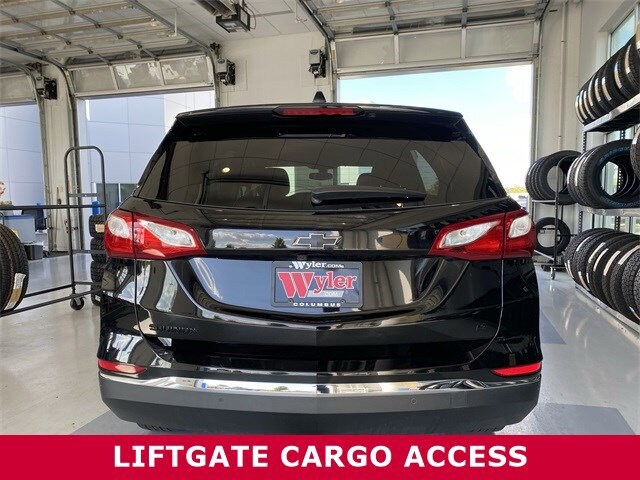 2018 Chevrolet Equinox LT photo 3