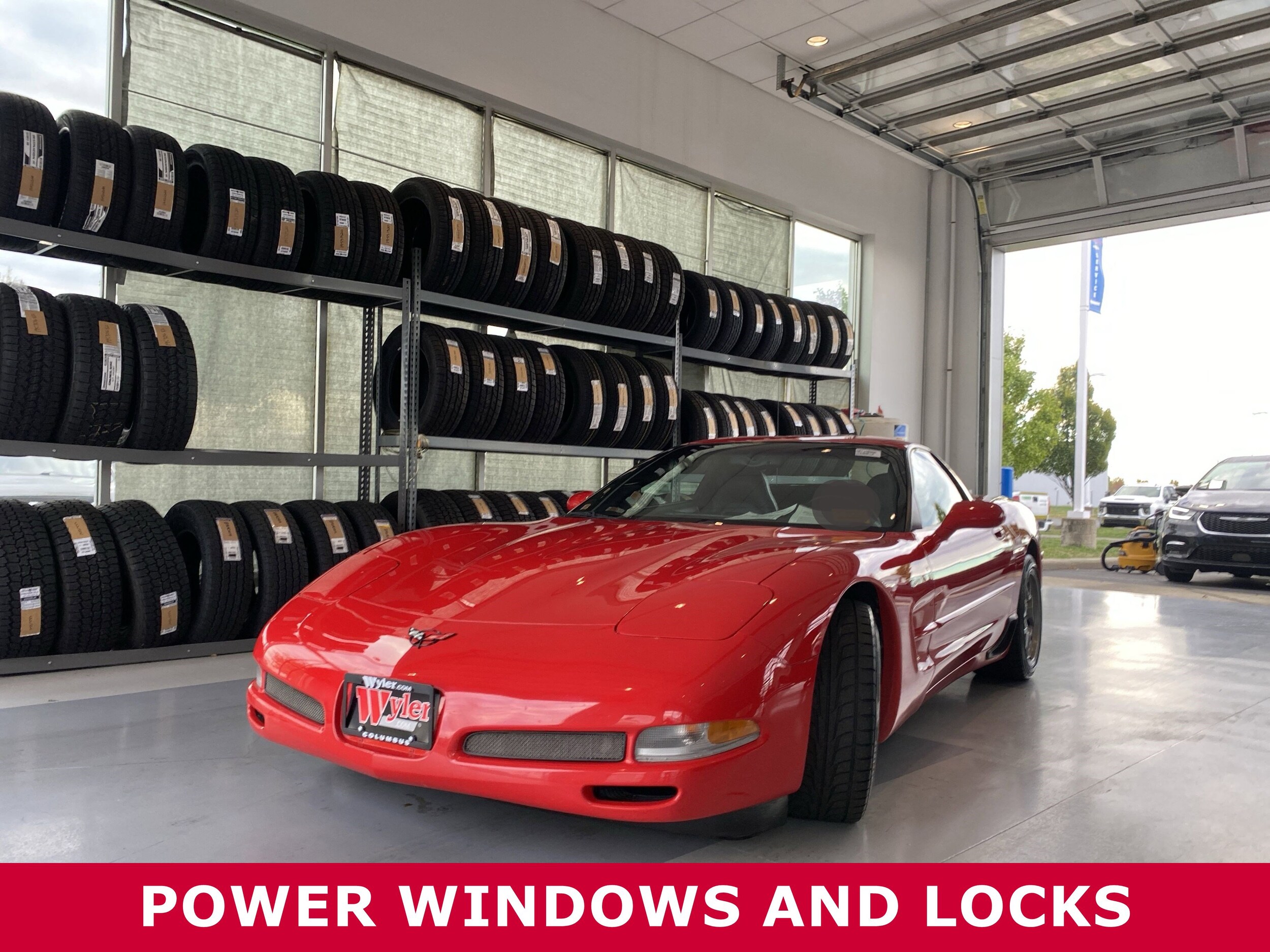 2004 Chevrolet Corvette Z06 Hardtop photo 2