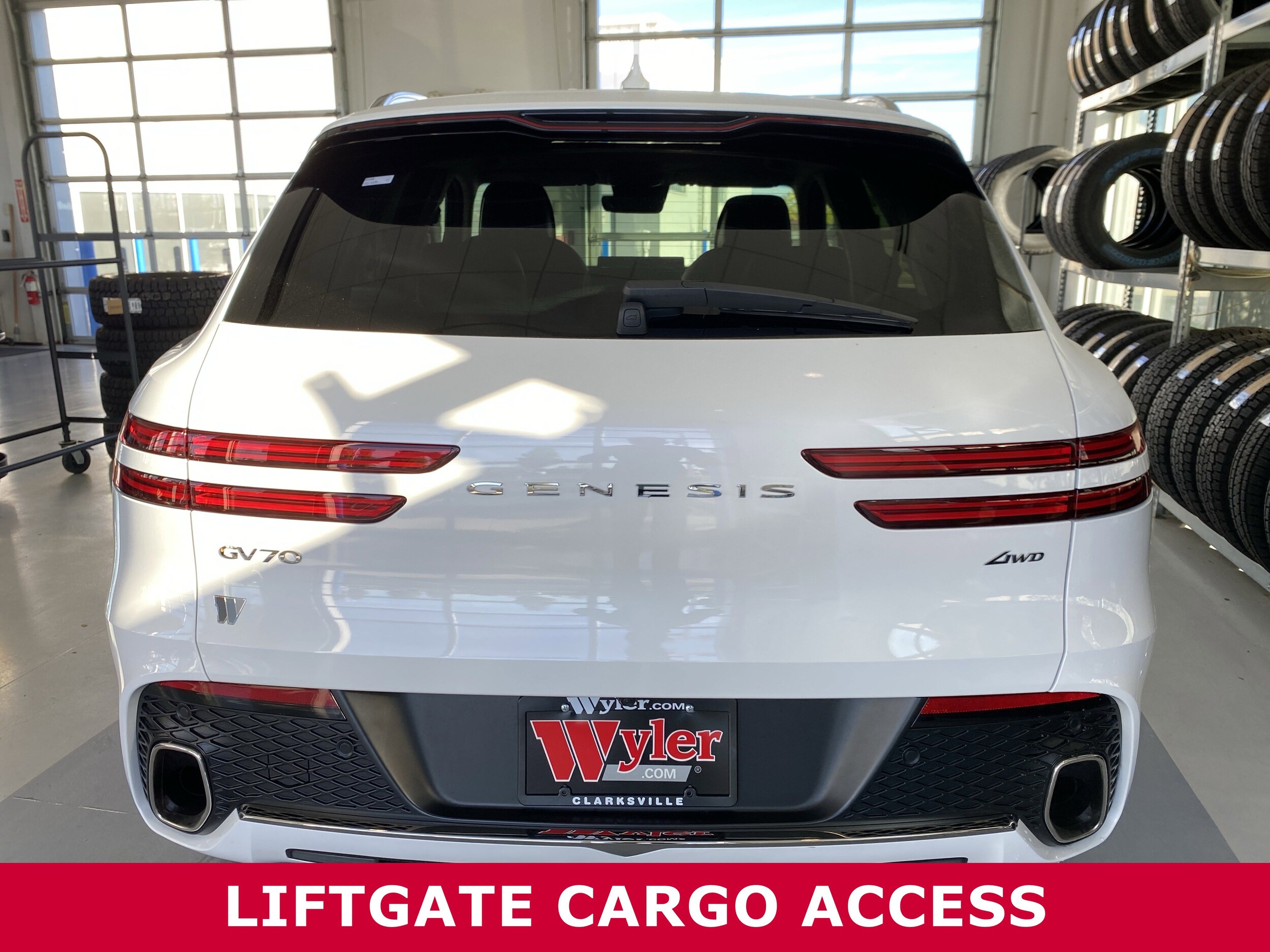 2025 Genesis GV70 2.5T photo 3