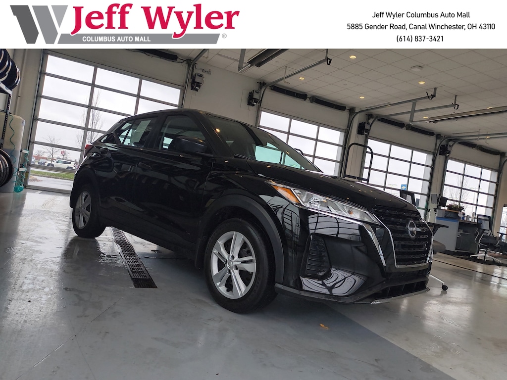 Used 2024 Nissan Kicks S FWD SUV