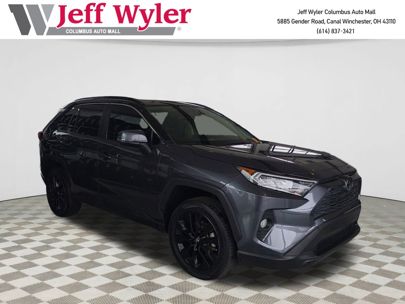 2019 Toyota RAV4 XLE Premium's photo