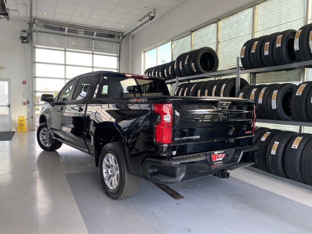 Used 2025 Chevrolet Silverado 1500 4WD Crew Cab 147 RST Truck Crew Cab