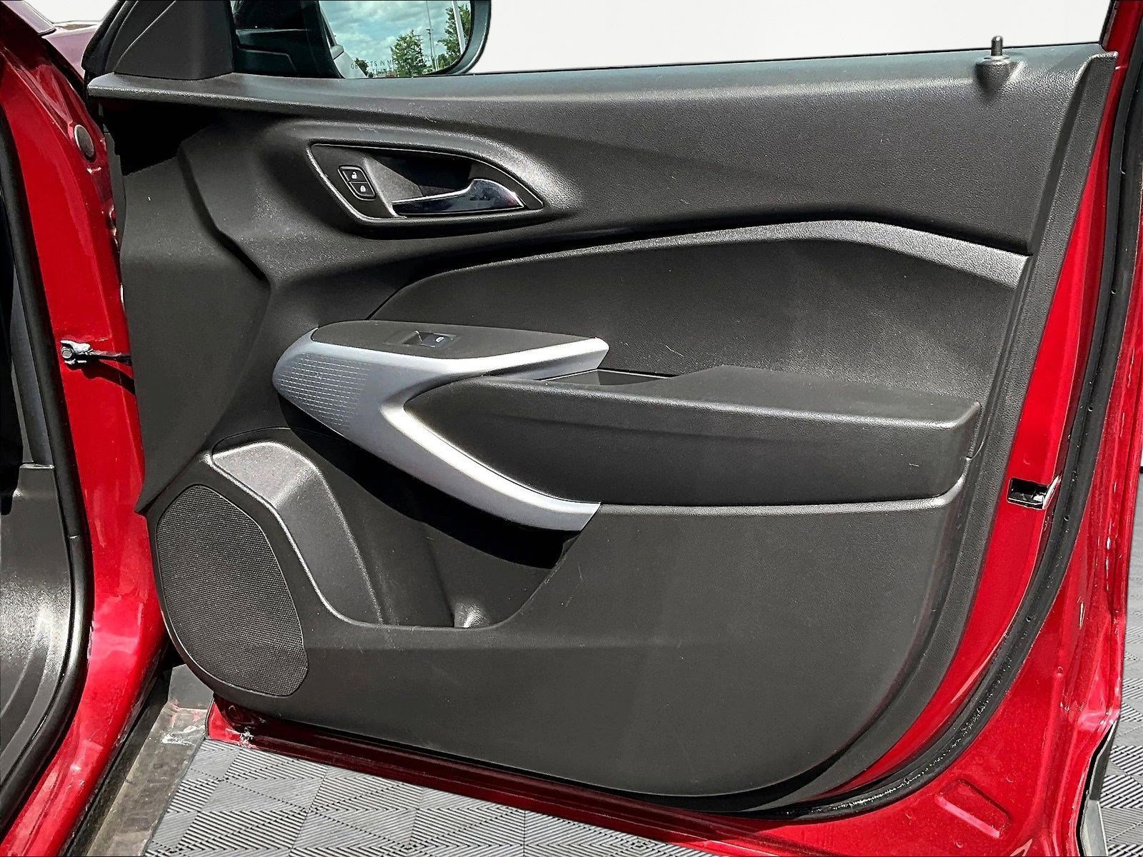 2024 Chevrolet Trax RS - Photo 28