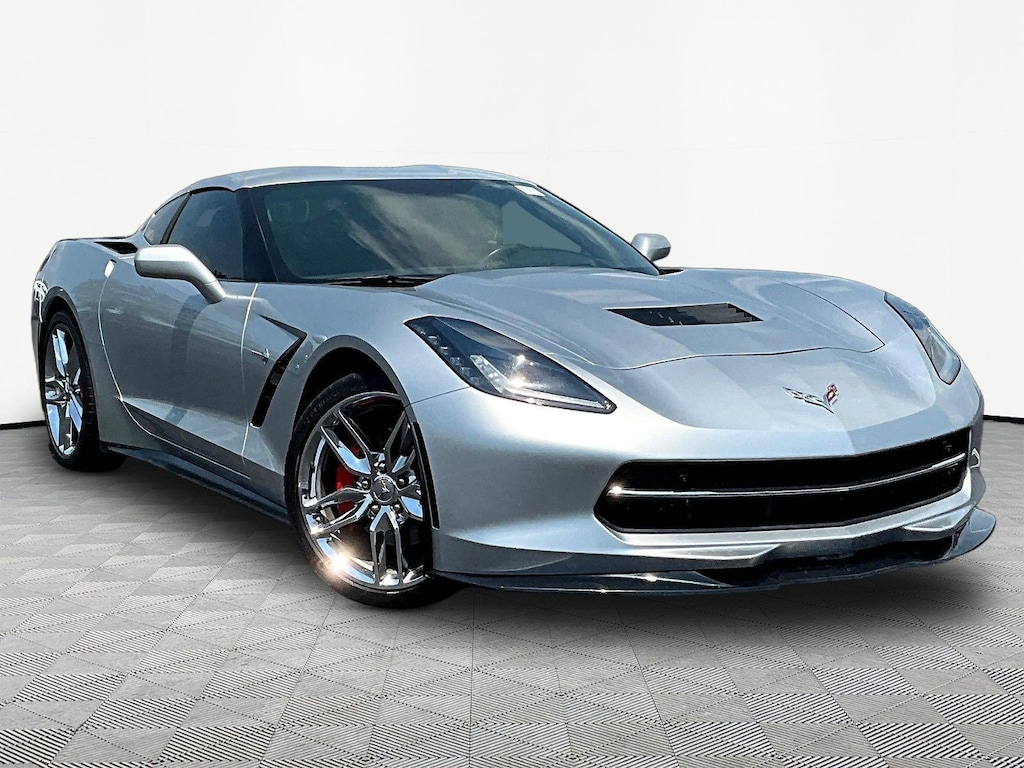 Used 2017 Chevrolet Corvette 2dr Stingray Cpe w/2LT Coupe