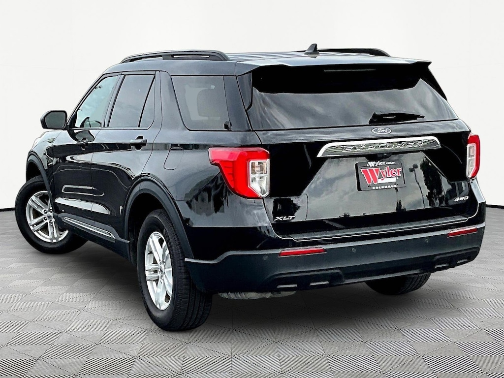 Used 2022 Ford Explorer XLT 4WD SUV