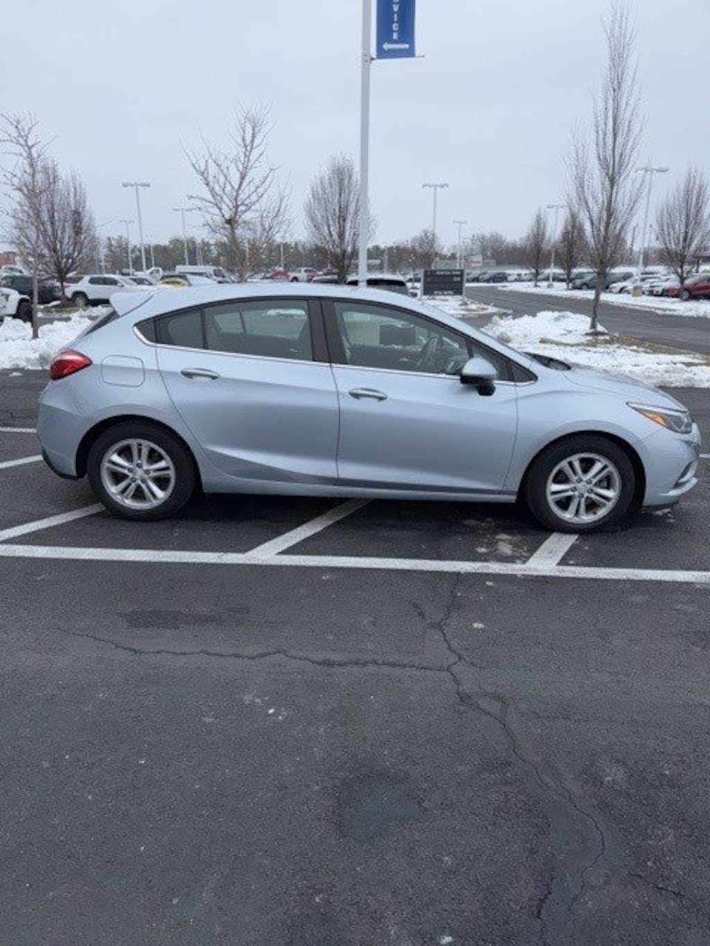 Used 2017 Chevrolet Cruze 4dr HB 1.4L LT w/1SD Hatchback