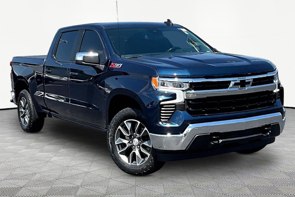 Used 2023 Chevrolet Silverado 1500 4WD Crew Cab 157 LT Truck Crew Cab
