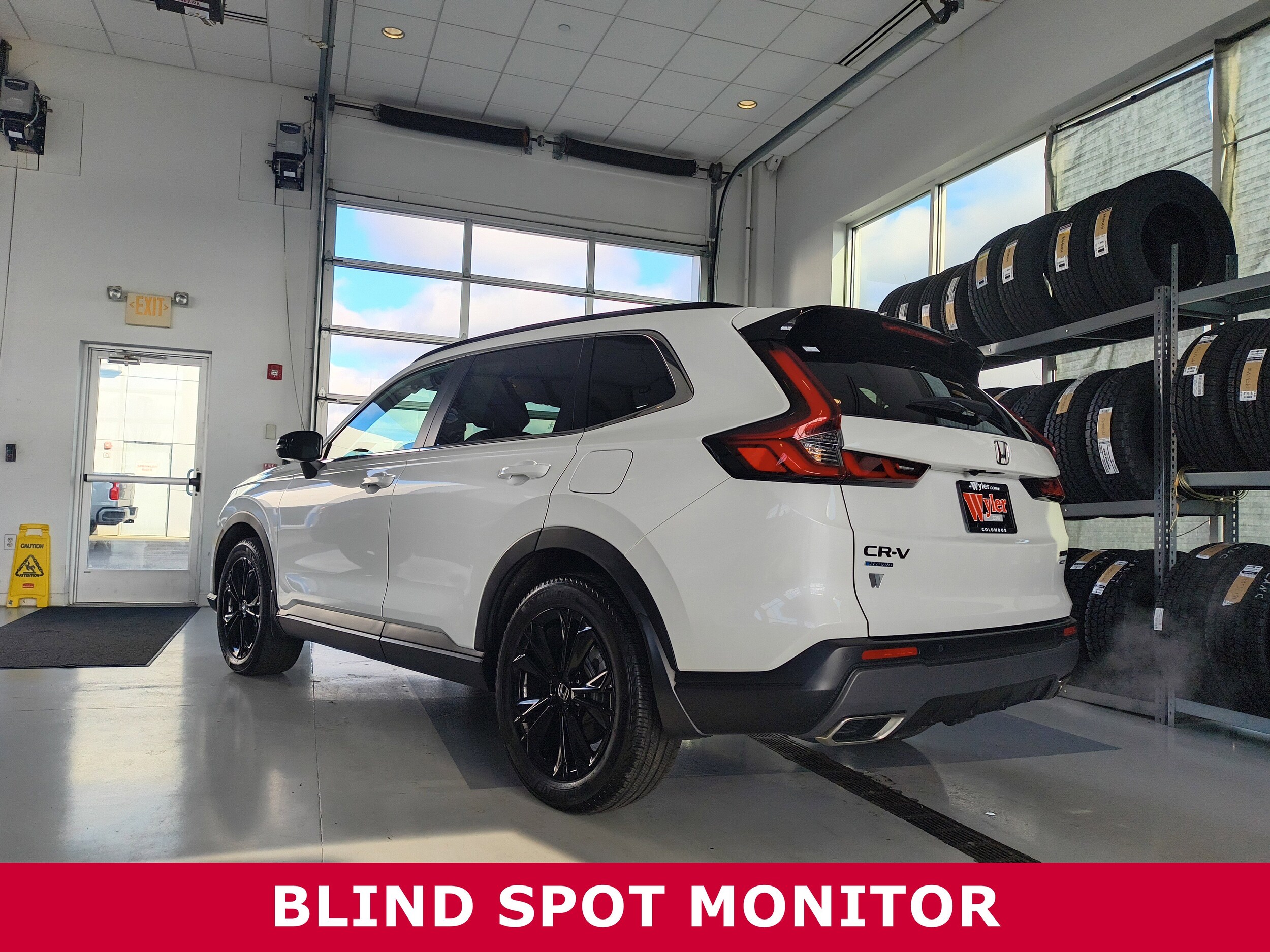 2024 Honda CR-V Hybrid Sport Touring photo 2