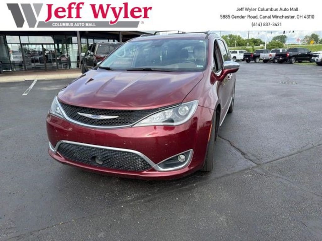 Used 2019 Chrysler Pacifica Limited FWD Van Passenger Van