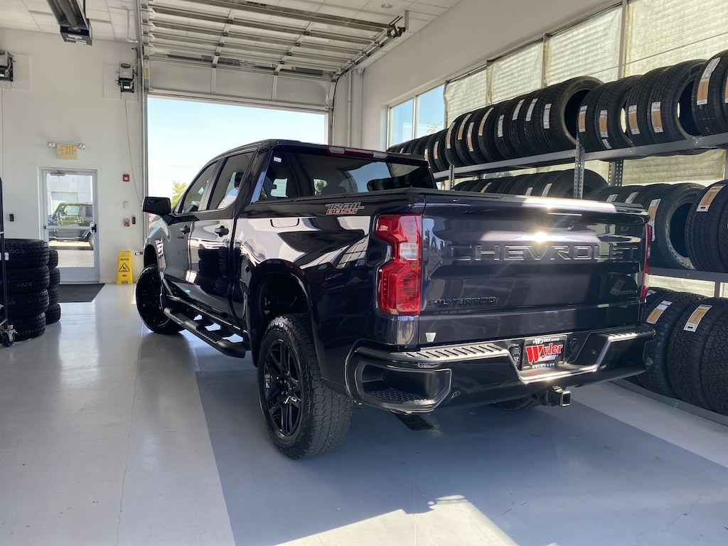 Used 2024 Chevrolet Silverado 1500 4WD Crew Cab 147 Custom Trail Boss Truck Crew Cab