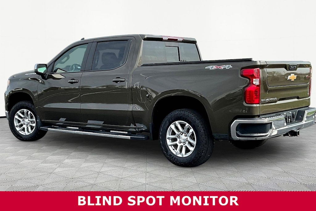 Used 2023 Chevrolet Silverado 1500 4WD Crew Cab 147 LT w/1LT Truck Crew Cab