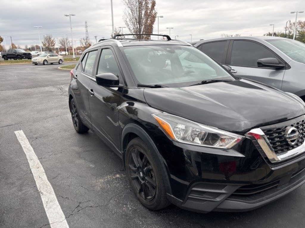 Used 2020 Nissan Kicks SV FWD SUV