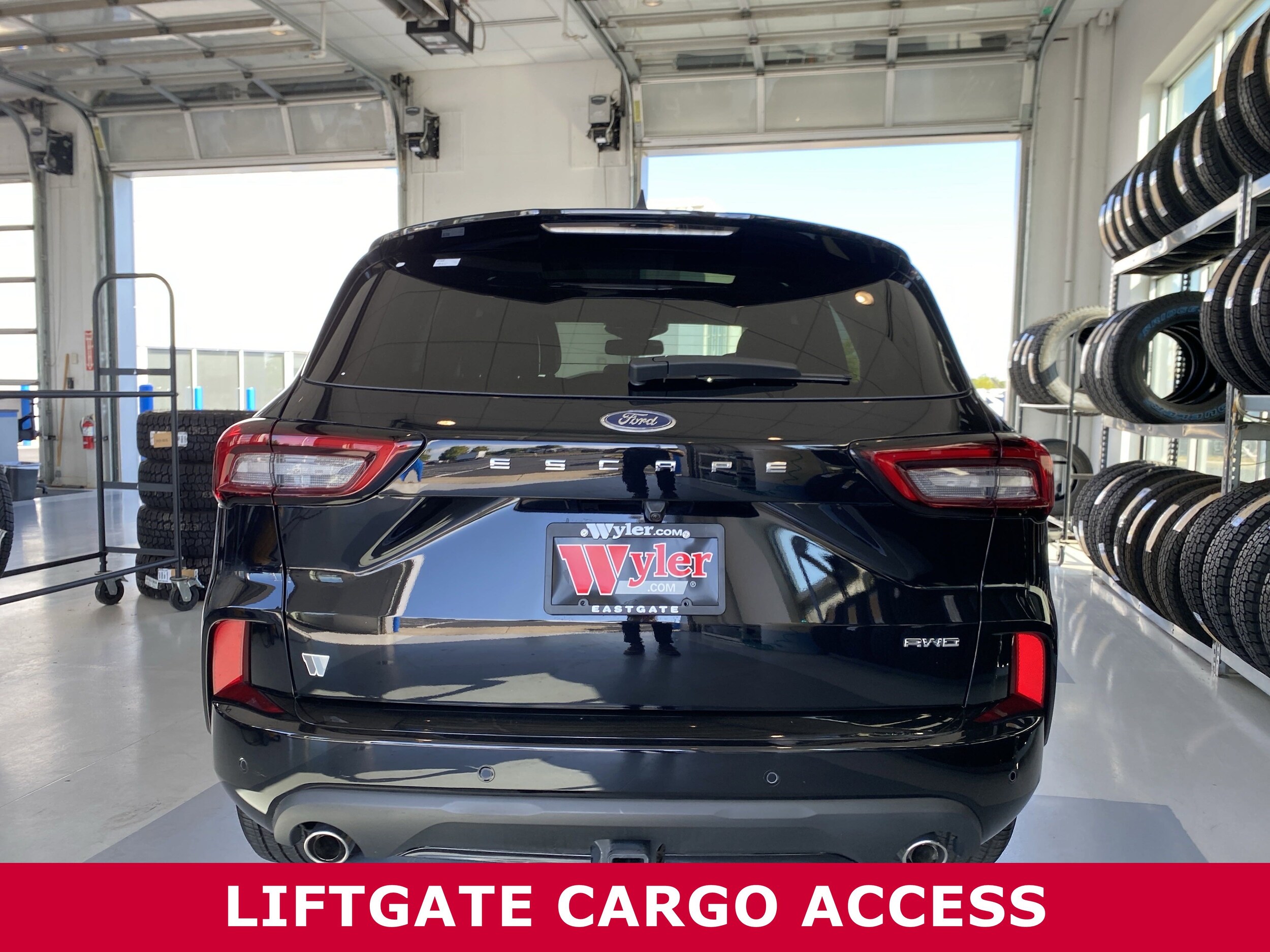 2024 Ford Escape ST-Line Elite photo 4