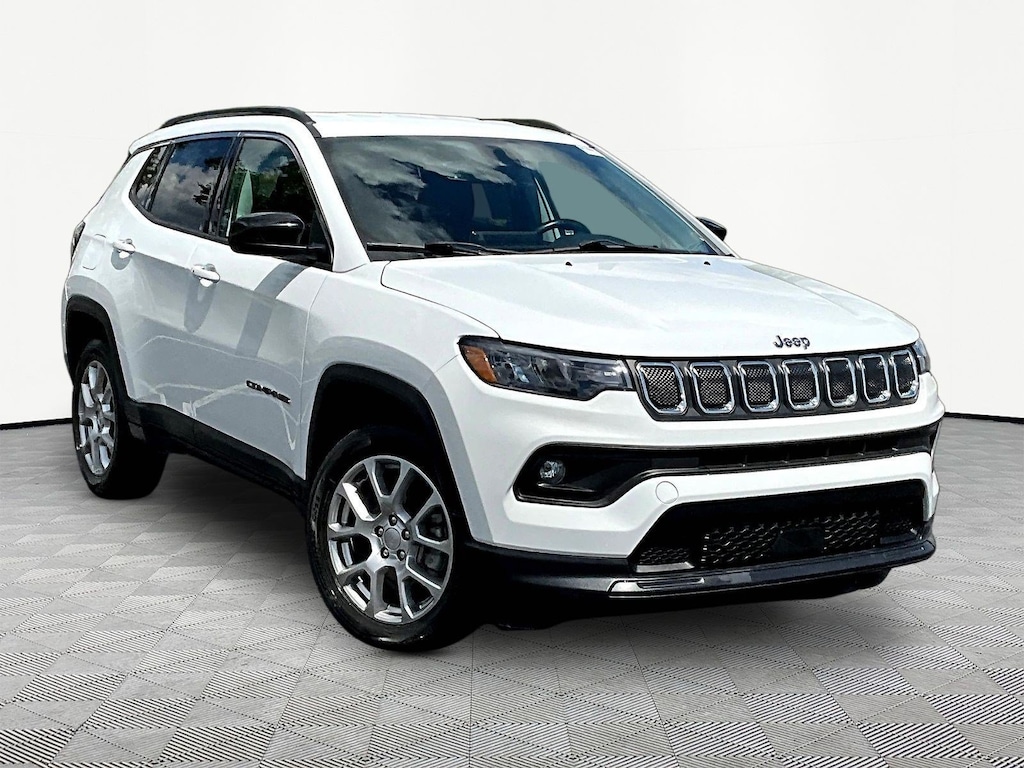 Used 2022 Jeep Compass Latitude Lux SUV