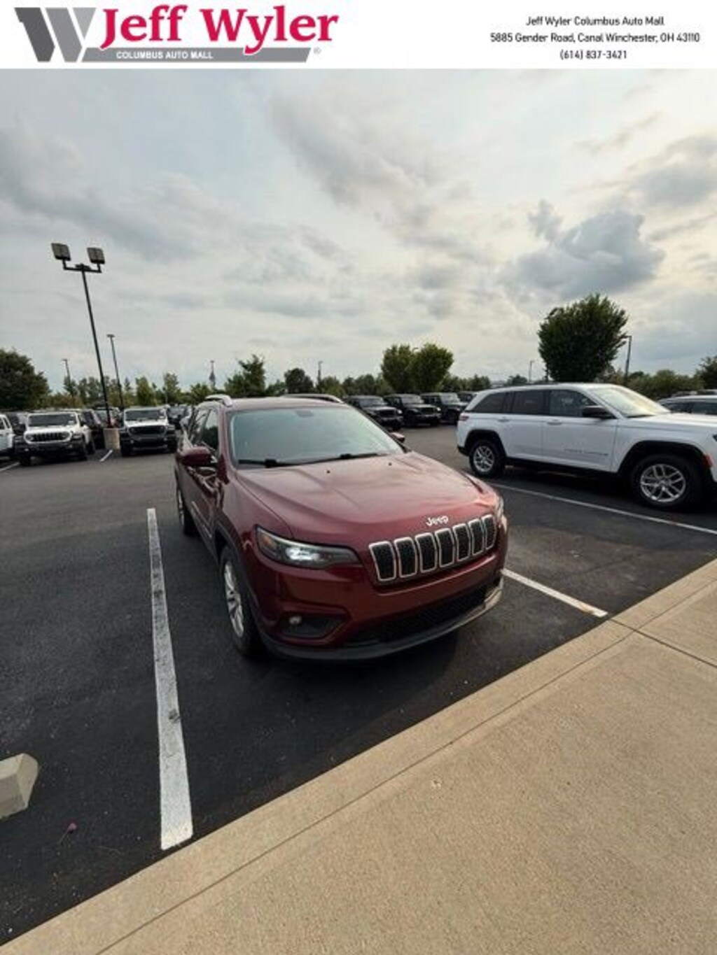 Used 2019 Jeep Cherokee Latitude FWD SUV