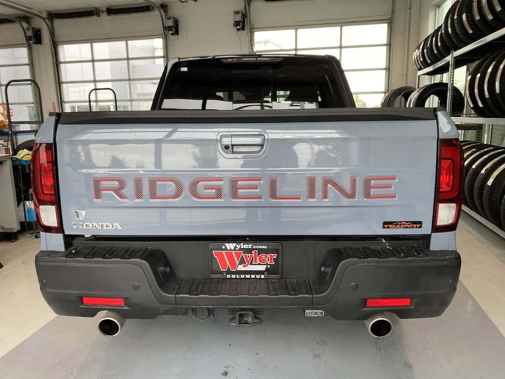 Used 2025 Honda Ridgeline TrailSport AWD Truck Crew Cab