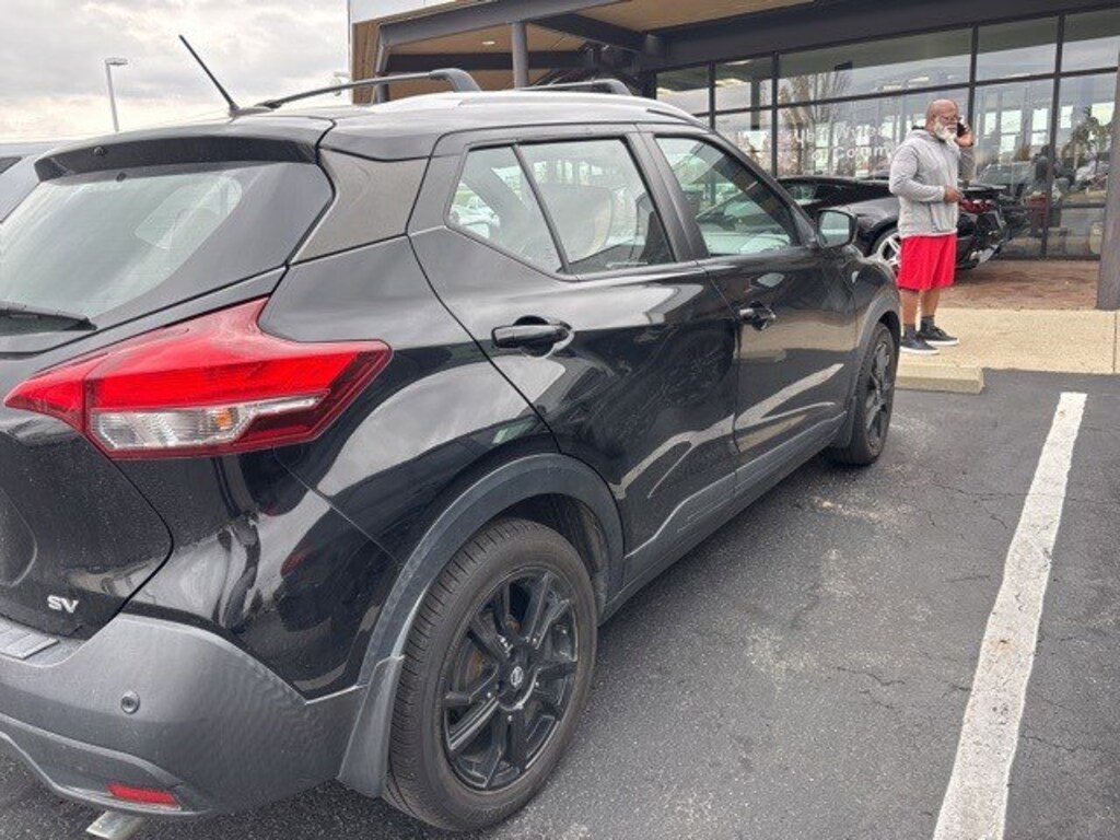Used 2020 Nissan Kicks SV FWD SUV
