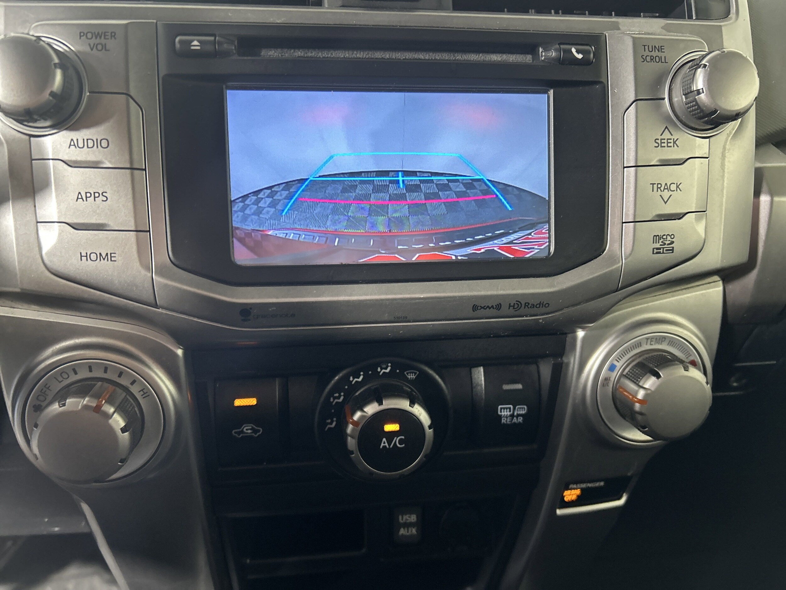 2016 Toyota 4Runner SR5 photo 4