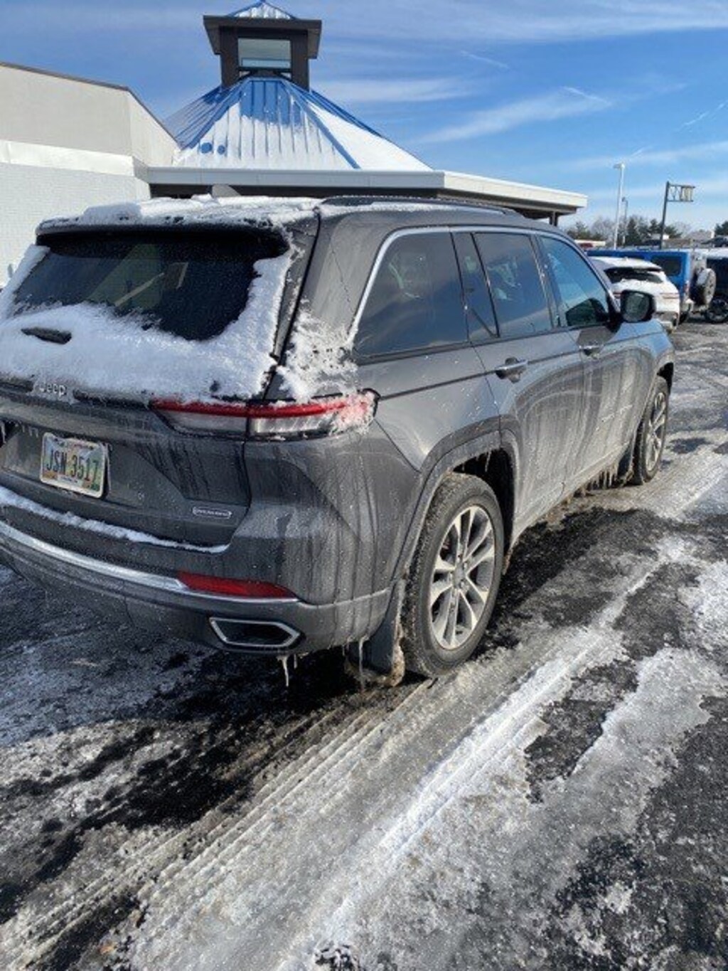 Used 2023 Jeep Grand Cherokee Overland 4x4 SUV