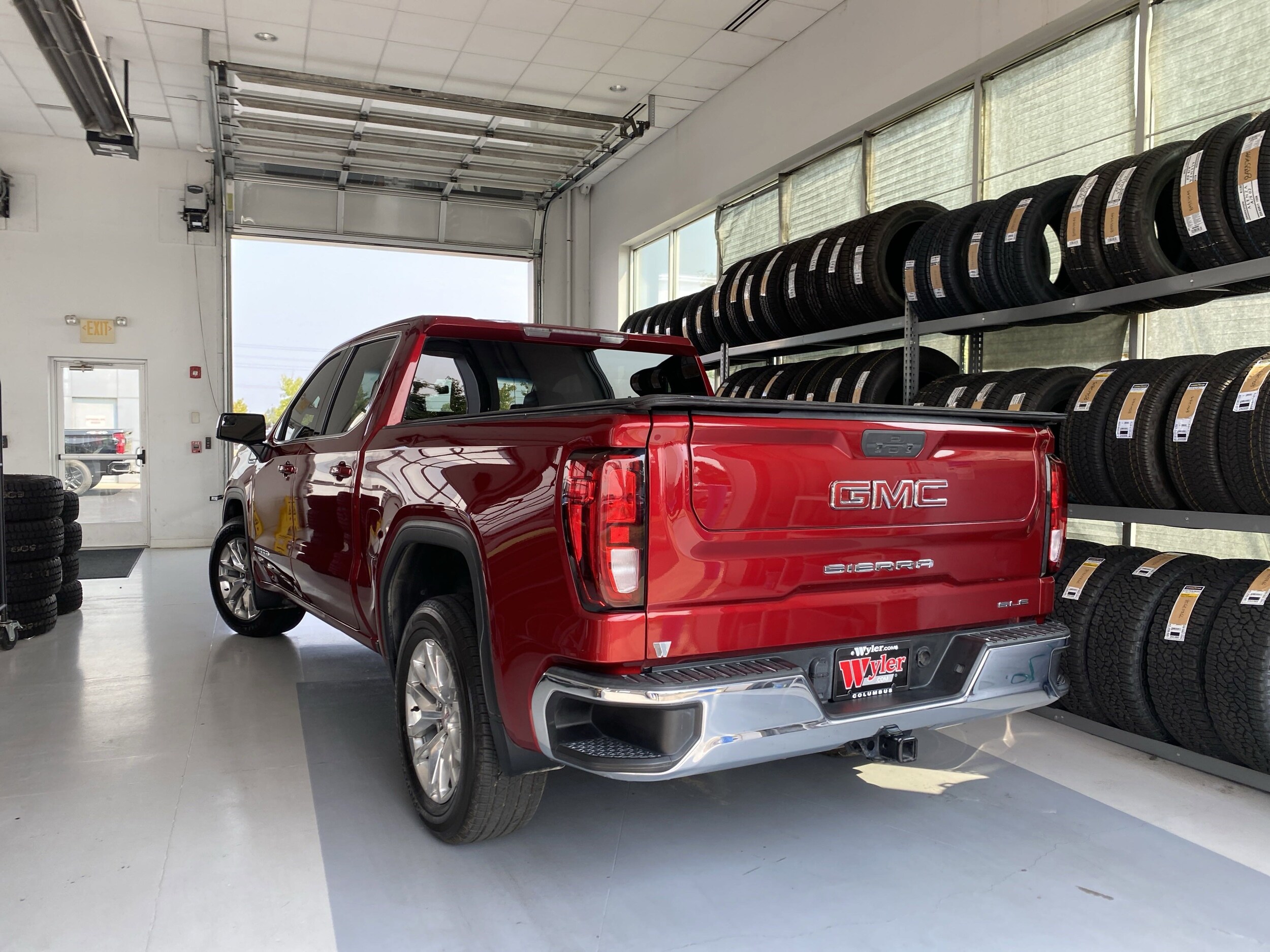 2021 Gmc Sierra 1500 SLE photo 2