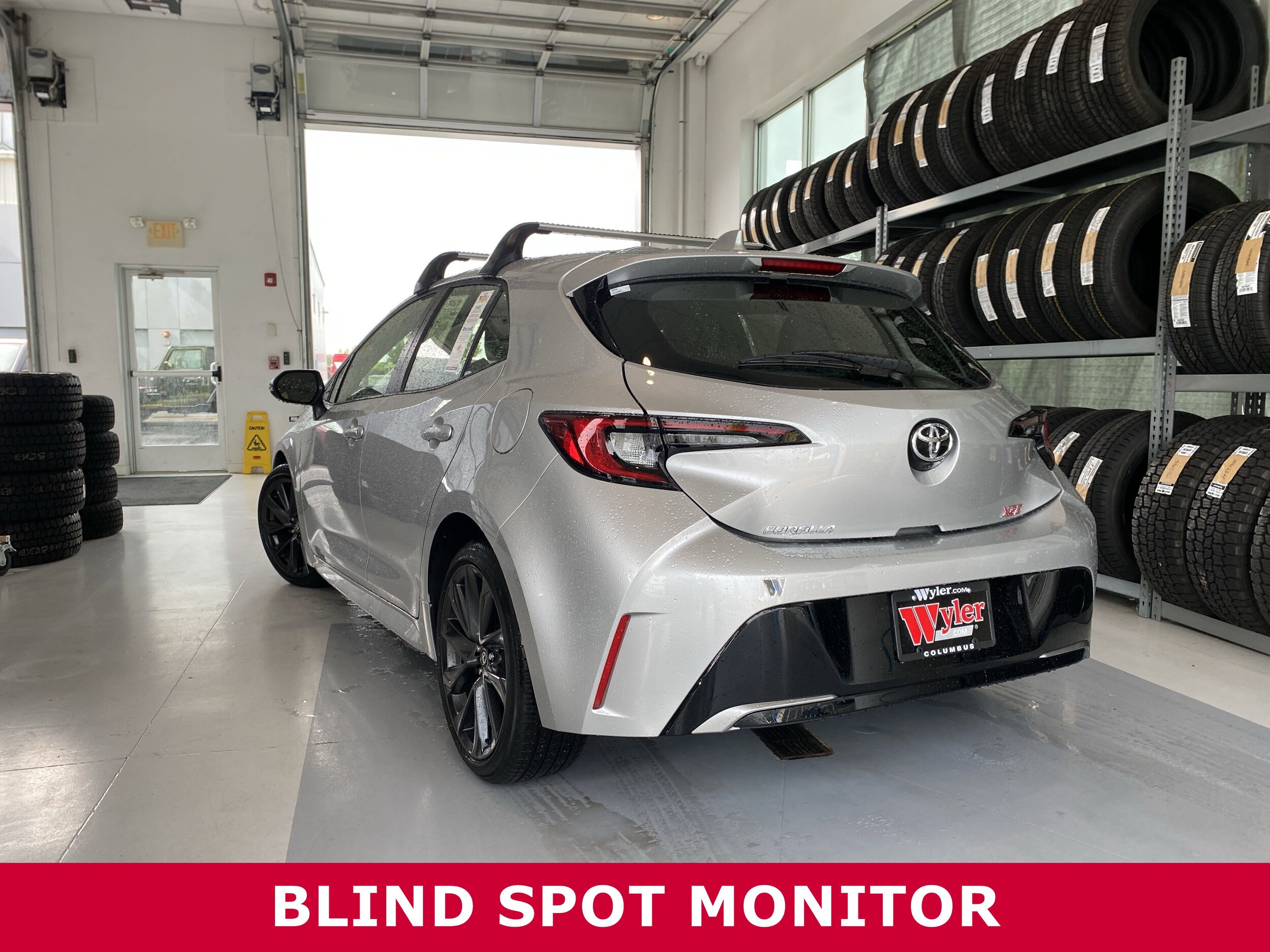 2023 Toyota Corolla XSE photo 3