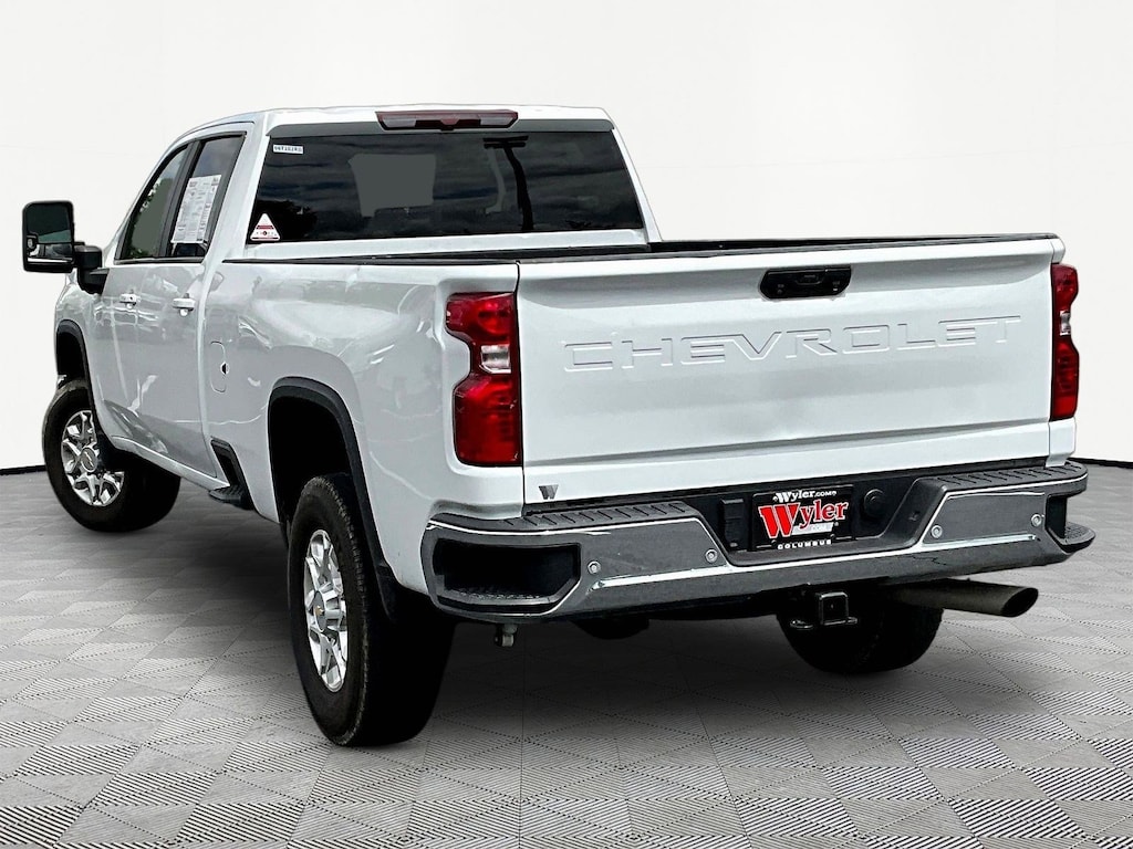 Used 2024 Chevrolet Silverado 3500HD 4WD Crew Cab 172 LT Truck Crew Cab