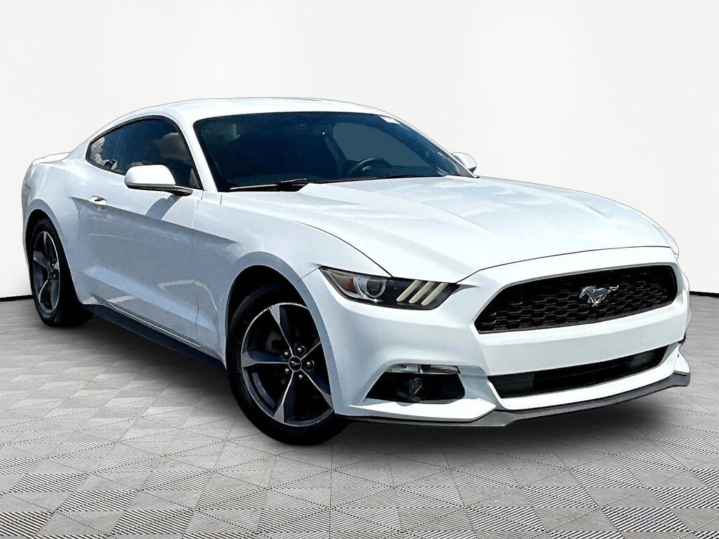 Used 2015 Ford Mustang 2dr Fastback V6 Coupe
