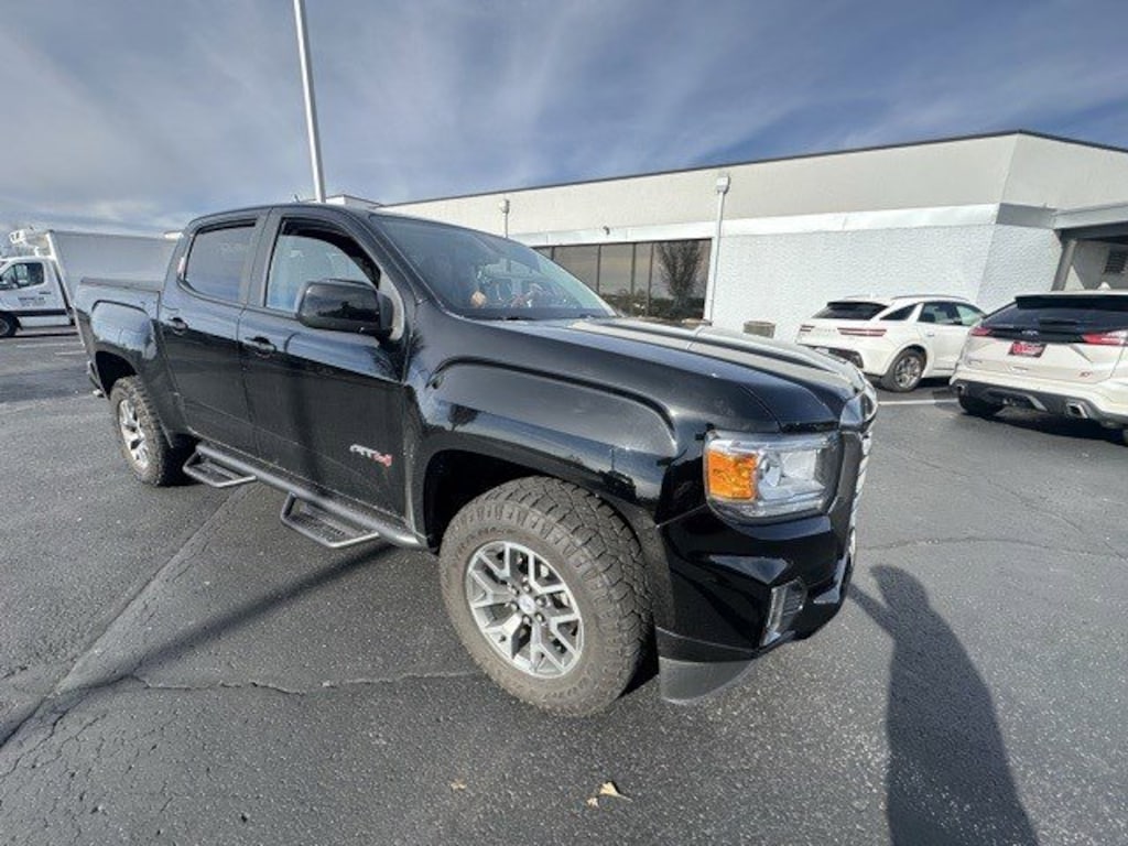 Used 2022 GMC Canyon 4WD Crew Cab 128 AT4 w/Leather Truck Crew Cab