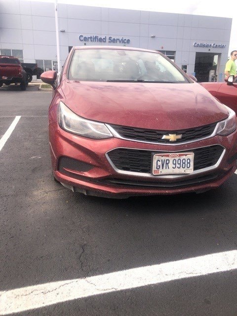 Used 2018 Chevrolet Cruze LT with VIN 1G1BE5SM5J7172436 for sale in Canal Winchester, OH