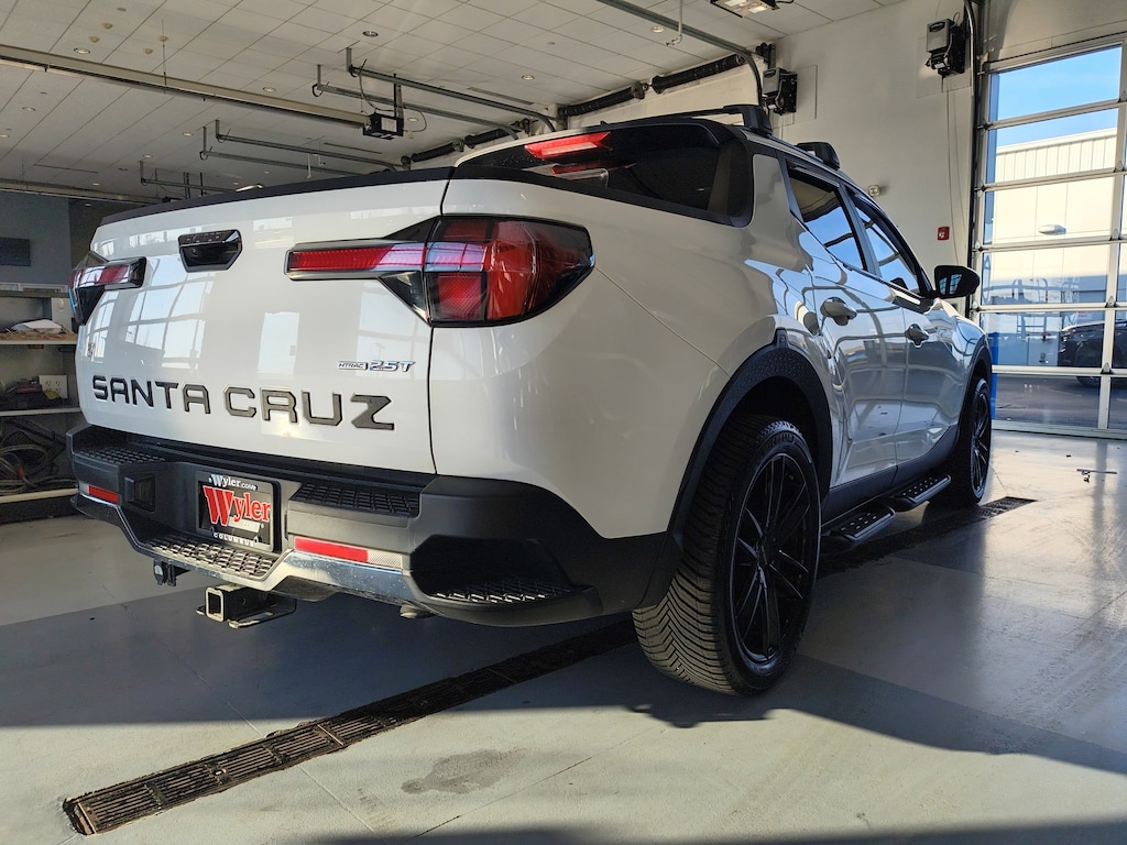 Used 2023 Hyundai Santa Cruz Limited AWD Truck Crew Cab