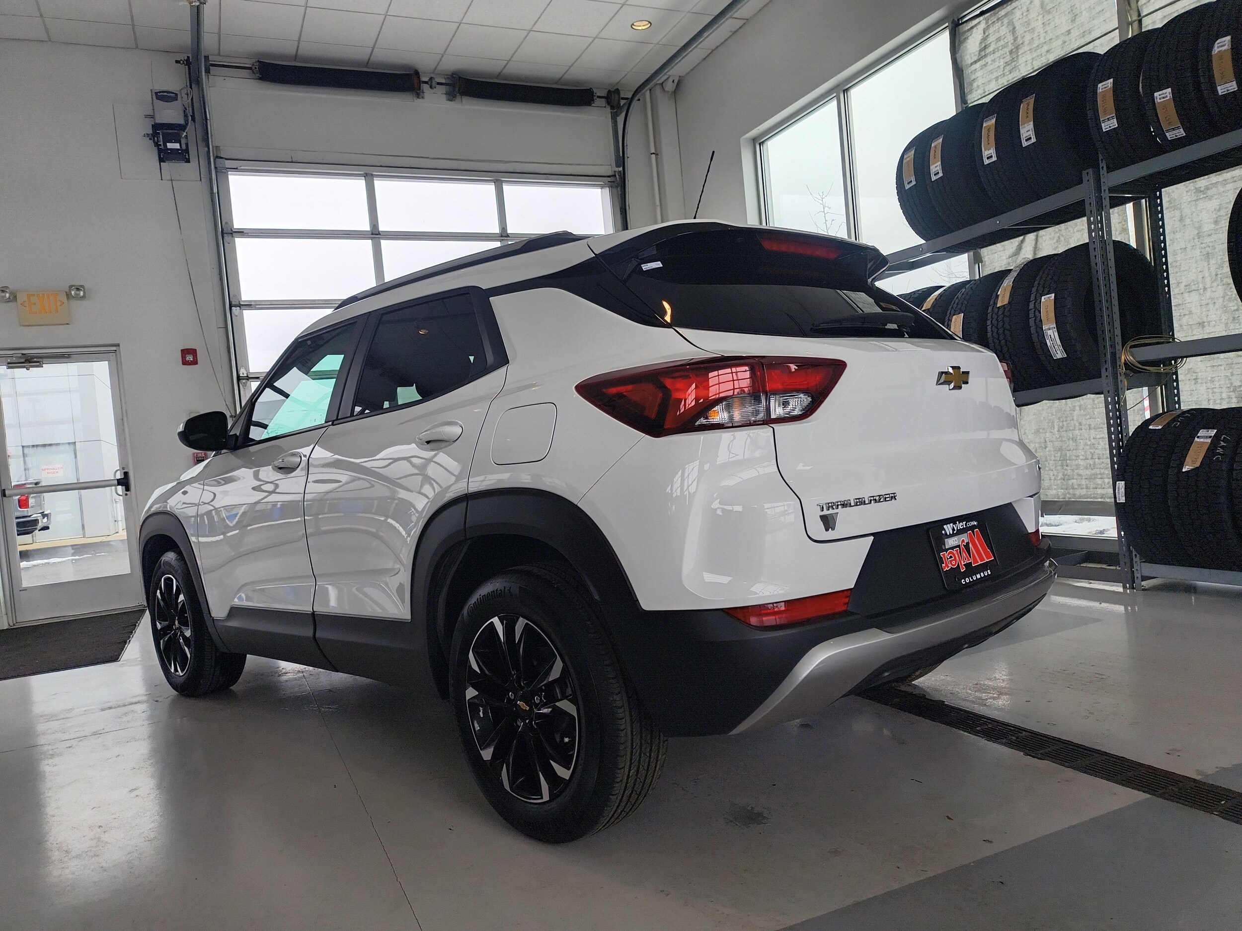 2023 Chevrolet Trailblazer LT photo 3