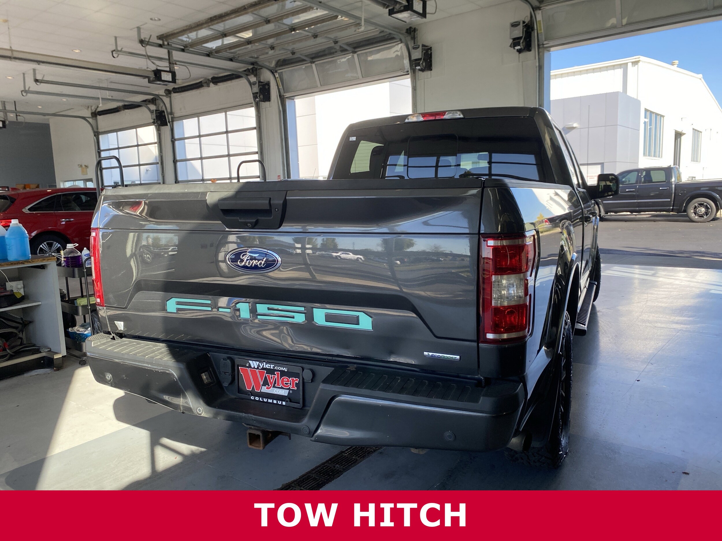 2019 Ford F-150 XLT photo 2
