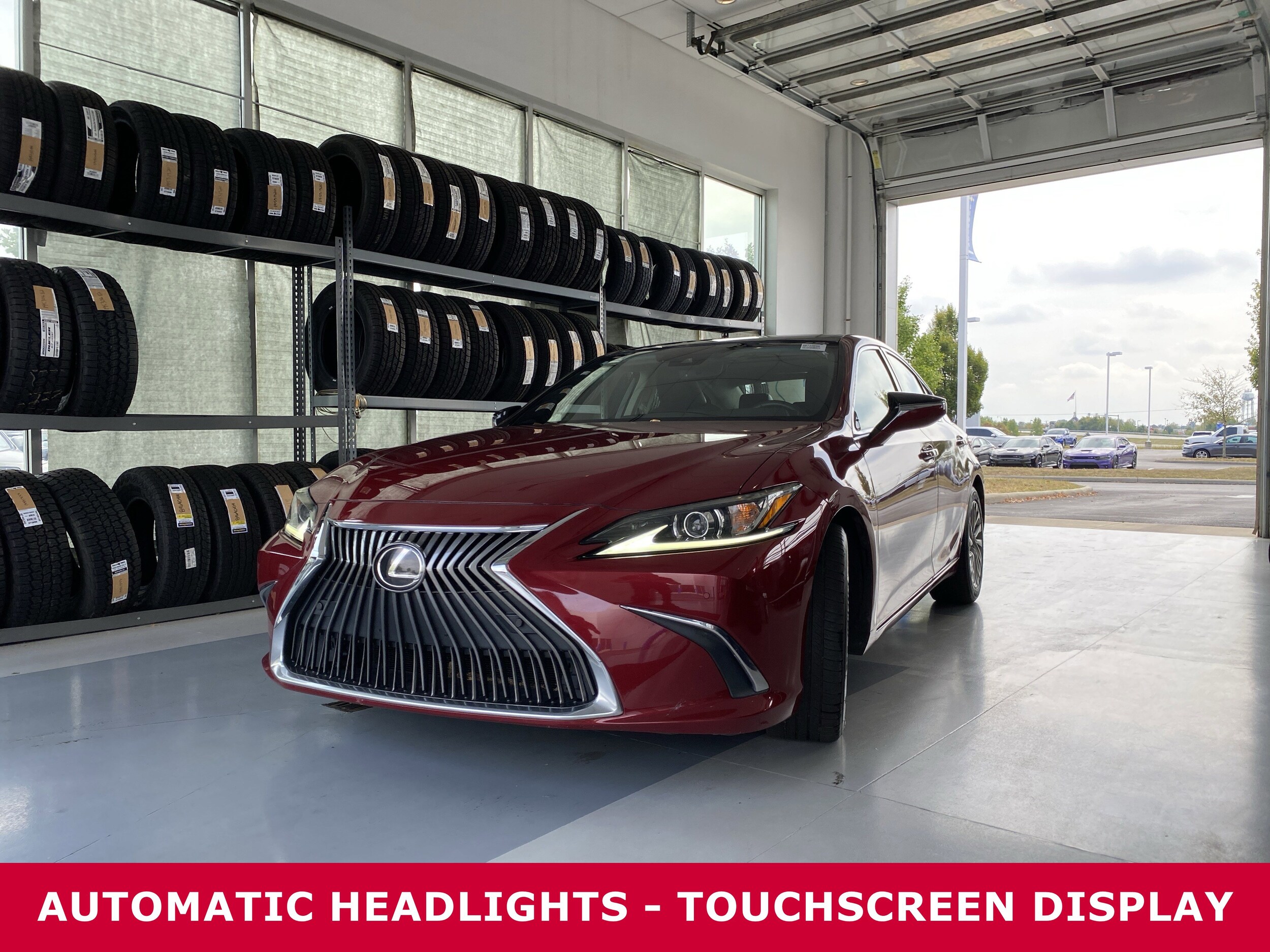 2019 Lexus ES 350 Luxury photo 2