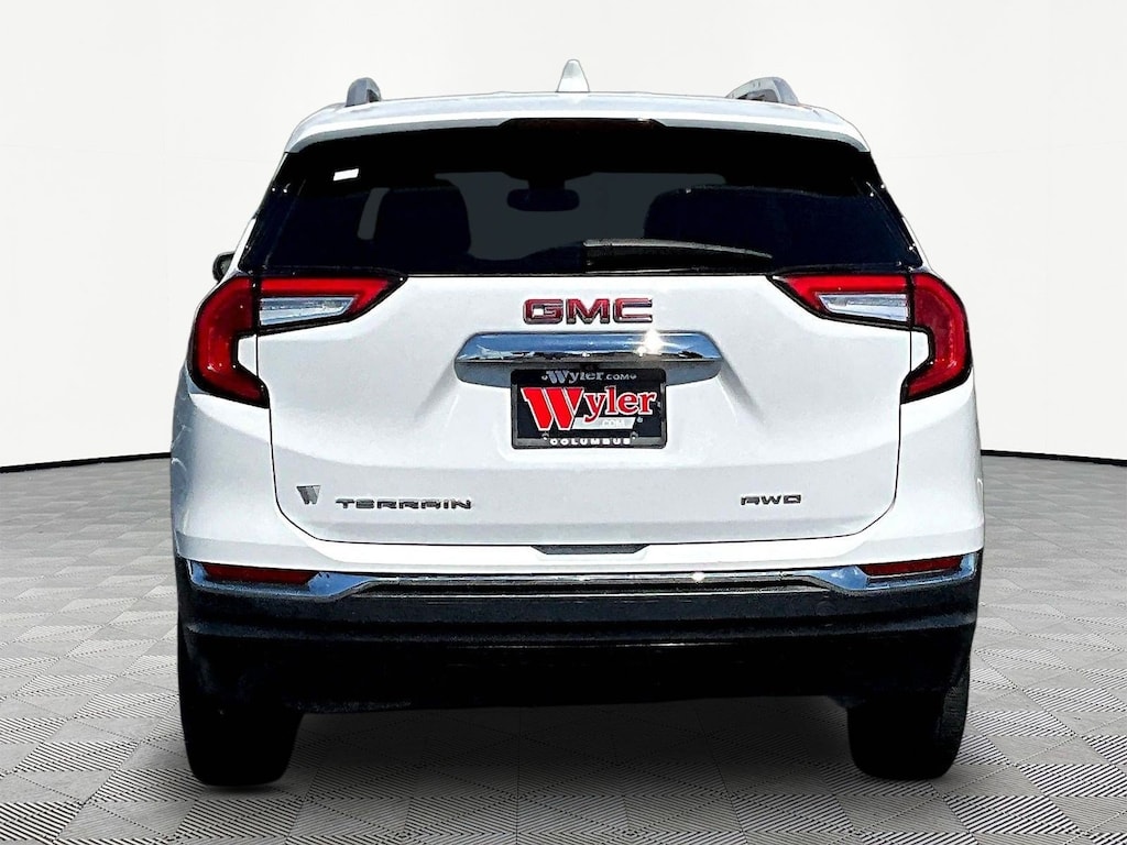 Used 2022 GMC Terrain AWD 4dr SLT SUV