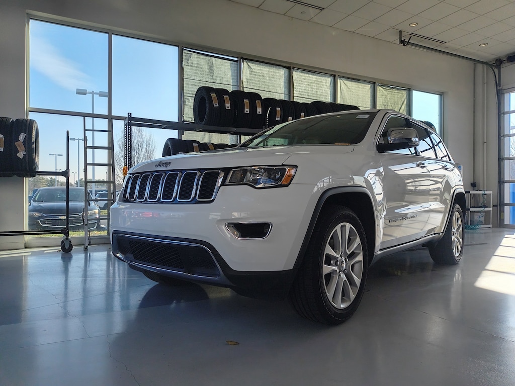Used 2017 Jeep Grand Cherokee Limited 4x4 SUV