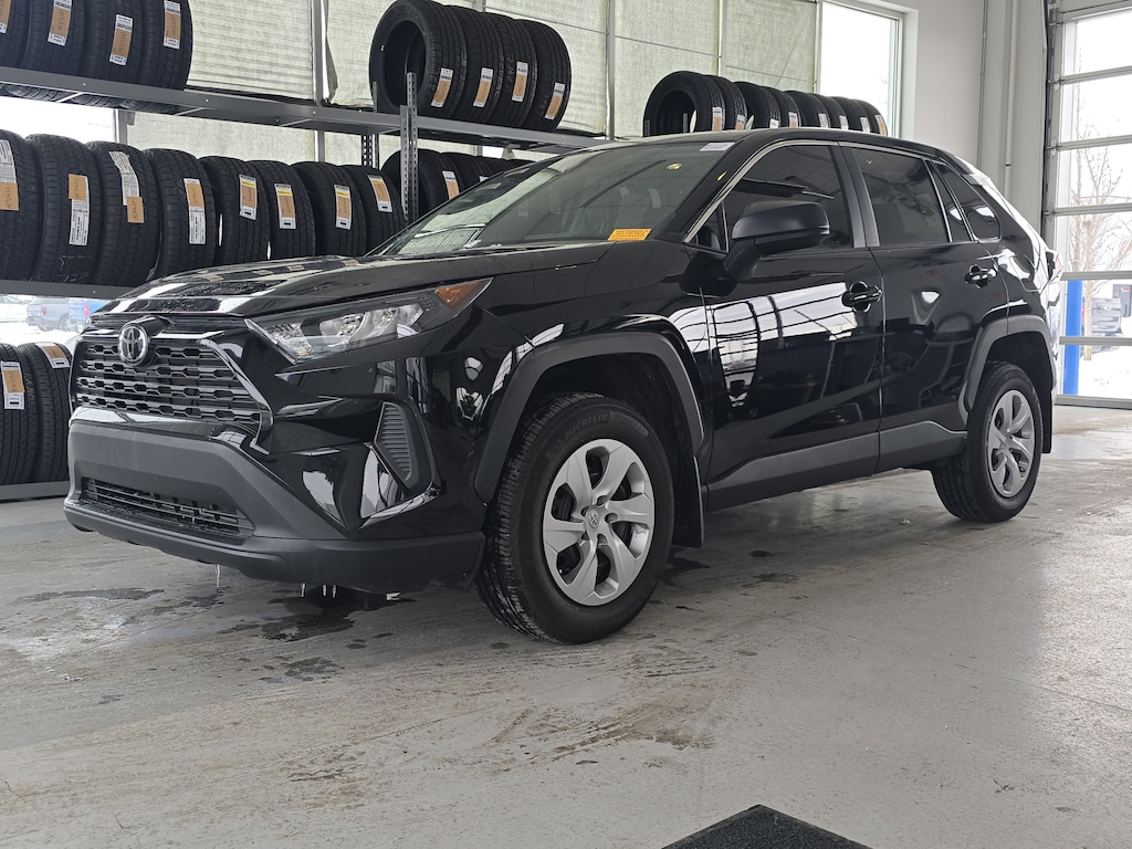 Used 2022 Toyota RAV4 LE AWD SUV