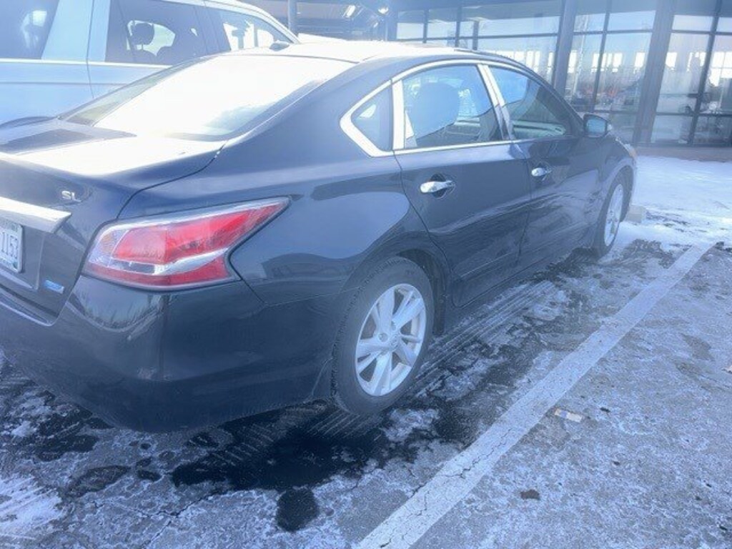 Used 2014 Nissan Altima 4dr Sdn I4 2.5 SL Sedan