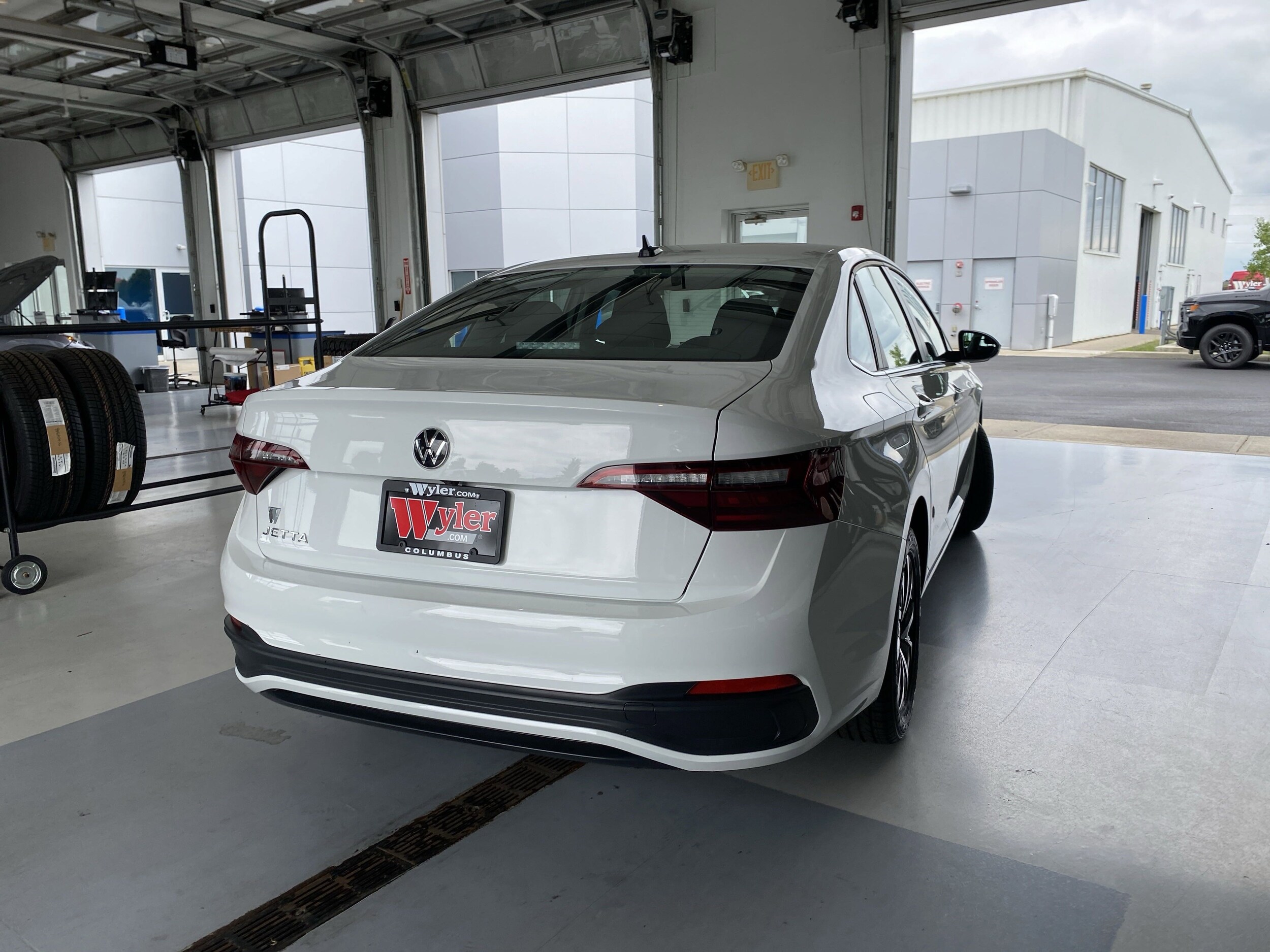 2022 Volkswagen Jetta 1.5T S photo 3
