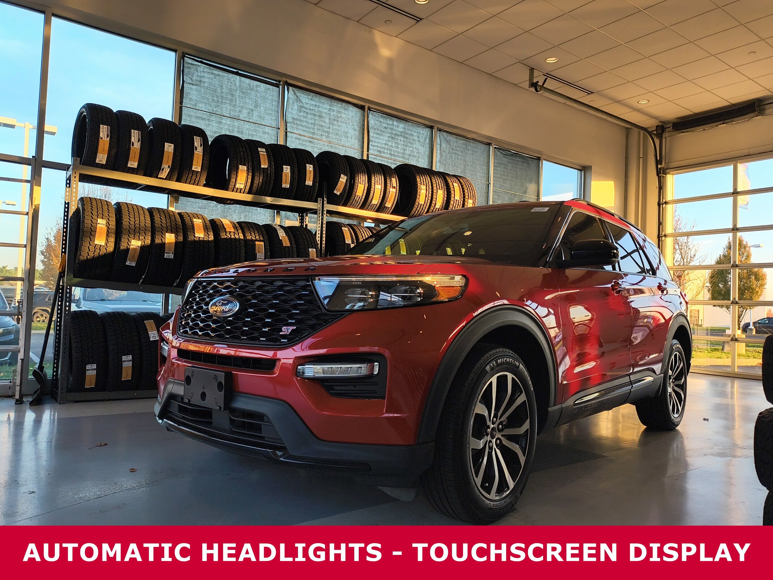 2023 Ford Explorer ST photo 2