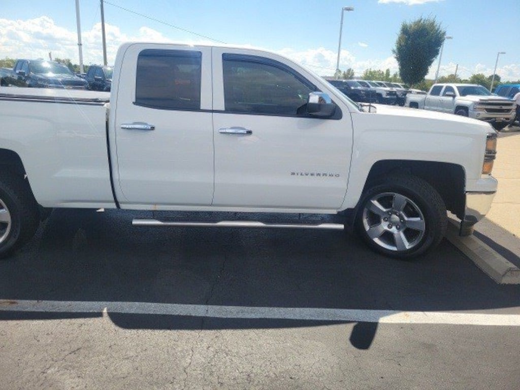 Used 2015 Chevrolet Silverado 1500 4WD Double Cab 143.5 LT w/1LT Truck Double Cab