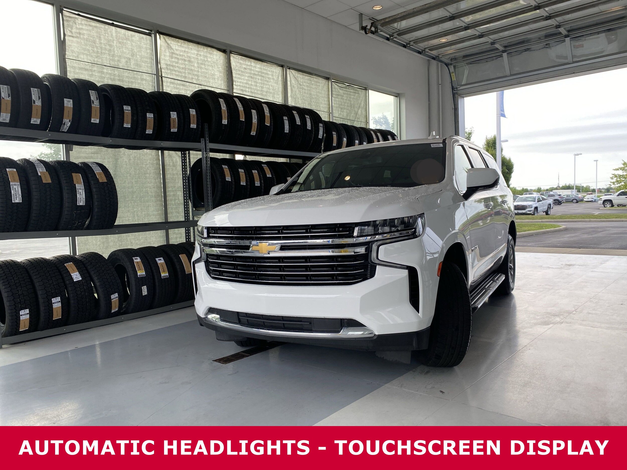 2021 Chevrolet Tahoe LT photo 2