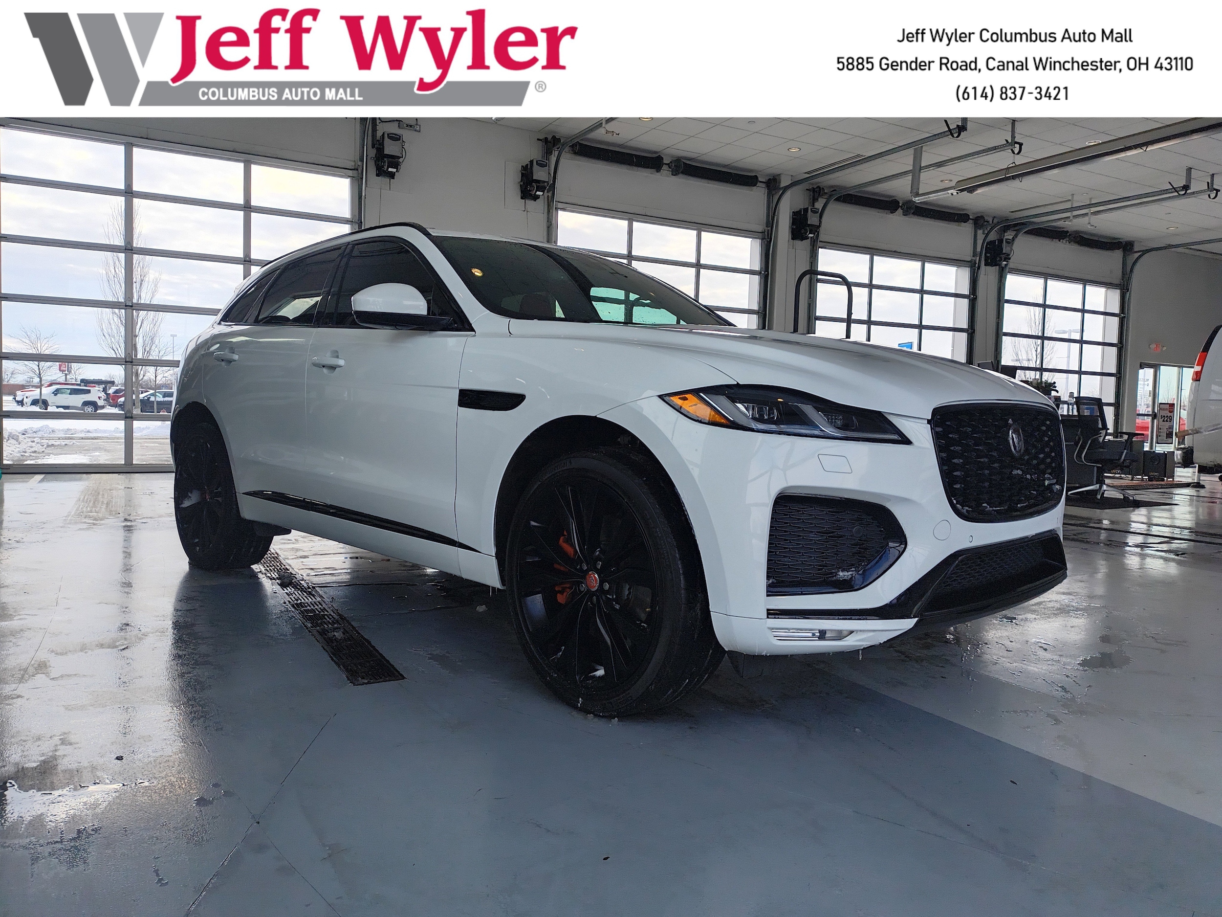 2023 Jaguar F-Pace R-Dynamic S's photo