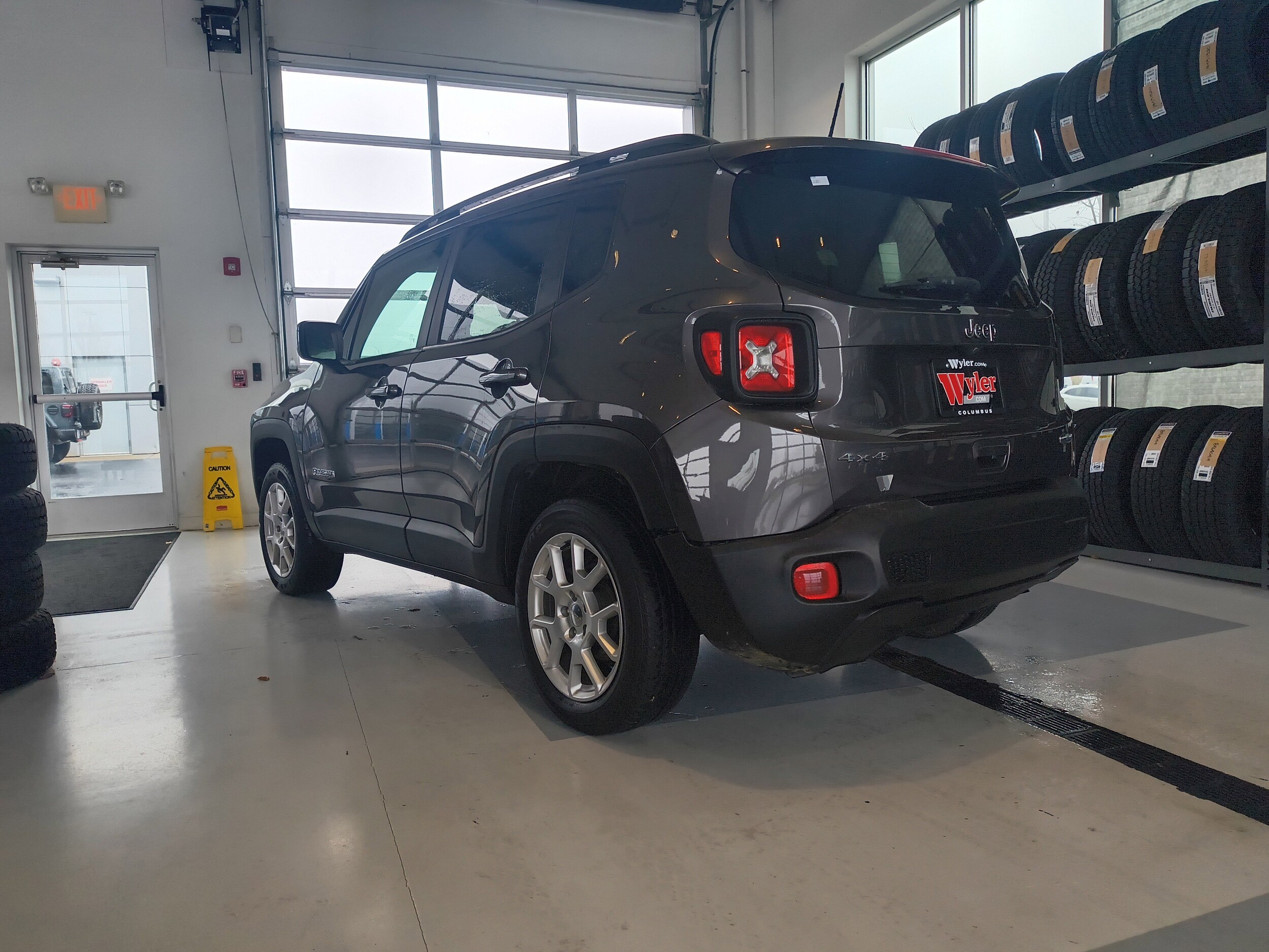 2021 Jeep Renegade Latitude photo 4