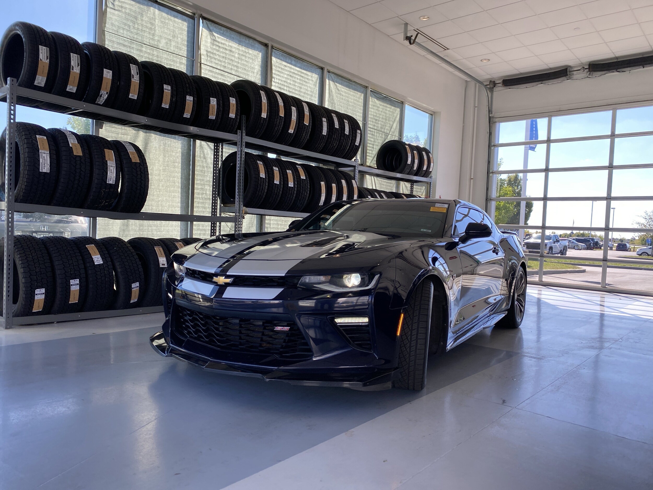 2016 Chevrolet Camaro 1SS photo 2